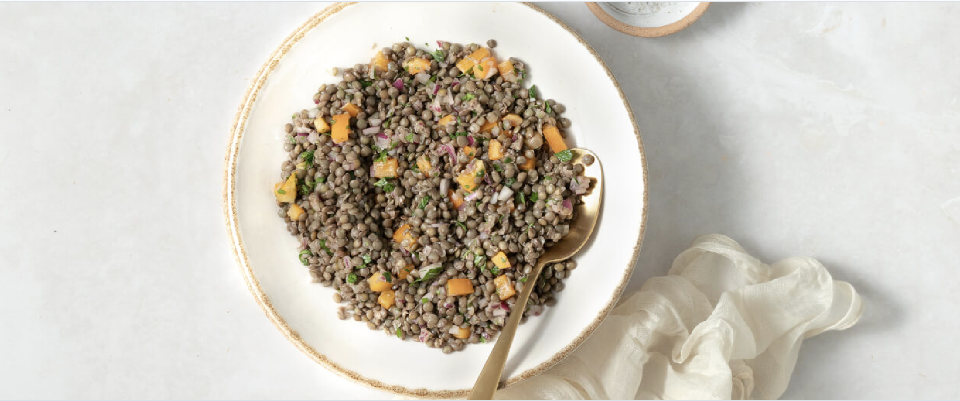 The High-Protein Summer Salad That Actually Keeps You Full (and the Blood Sugar Reason It Works)